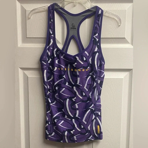 Nike Dri-Fit Livestrong Athletic Top Size Medium - Picture 1 of 5